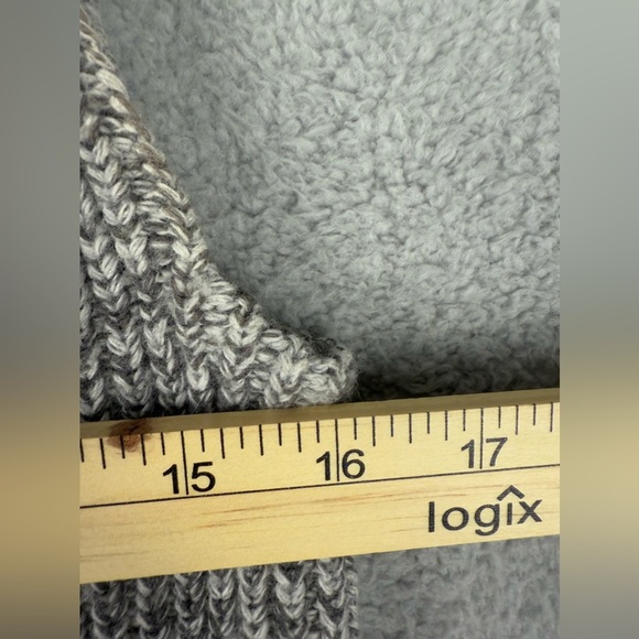 J Crew wool blend sleeveless sweater vest with mock neck size small preowned - Picture 7 of 9